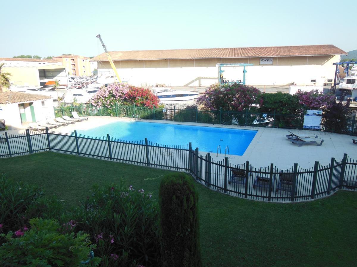 Luxury Apartment In Port Grimaud Bagian luar foto